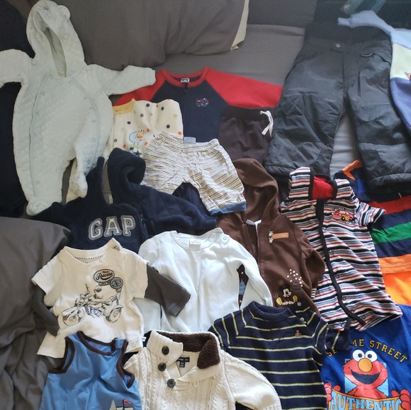 Boys clothes 3 to 24 months, old navy,carter,gap - Picture 3 of 4
